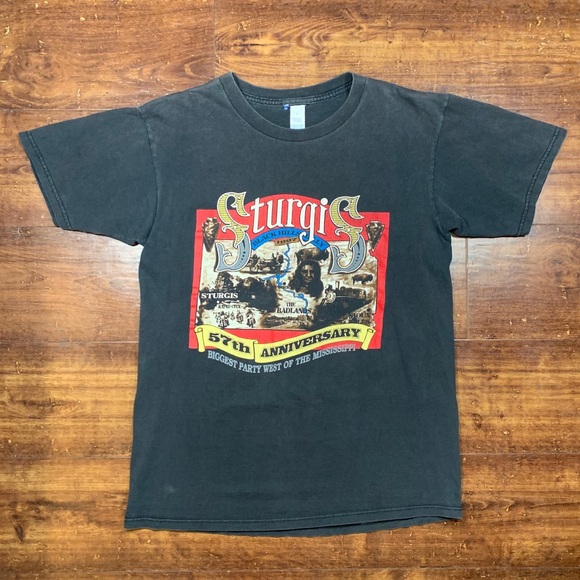 Black Hills Harley-Davidson® Men/'s Retro Short Sleeve T-Shirt